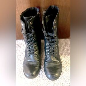 Woman’s Combat Boots